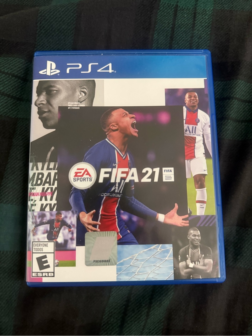 FIFA 21 (PS4) - Blue Case